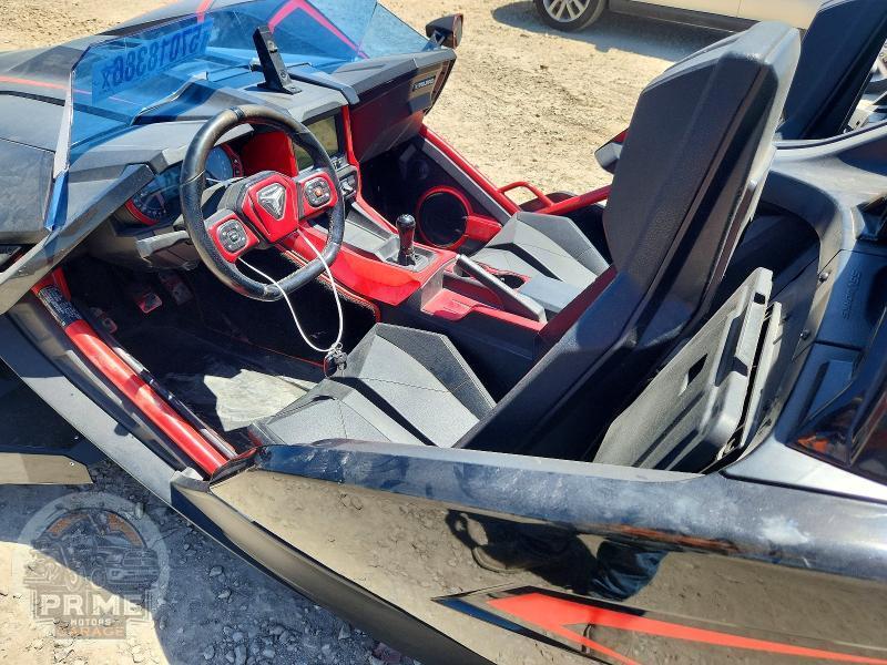 2020 POLARIS SLINGSHOT — фото 32