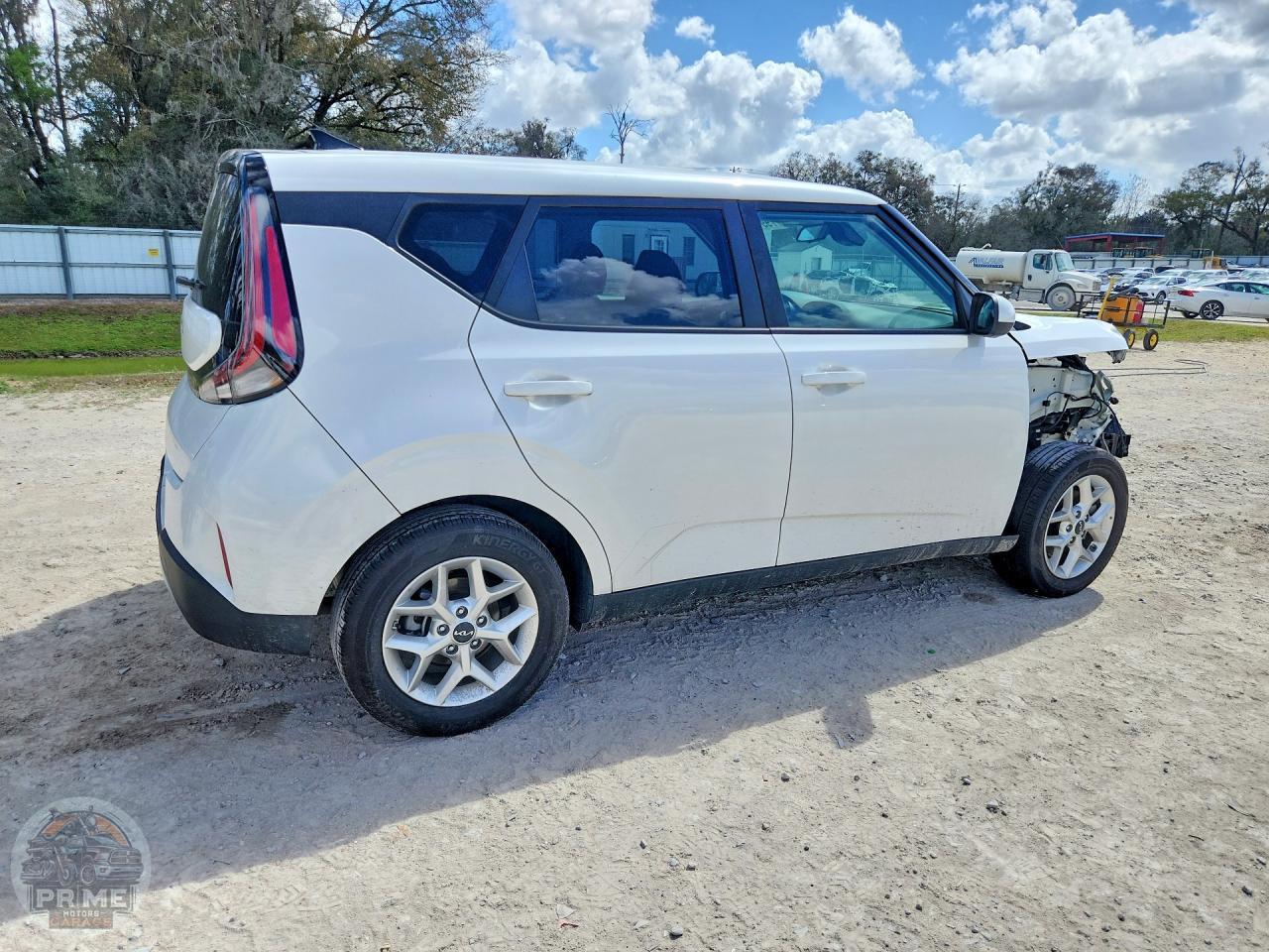 2025 KIA SOUL — фото 3