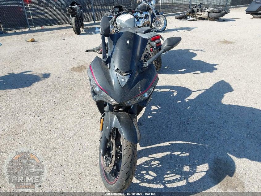 2018 YAMAHA YZFR3 — фото 11