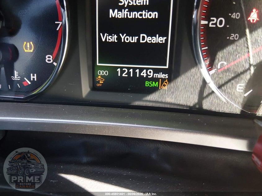 2017 TOYOTA RAV4 SE — фото 16