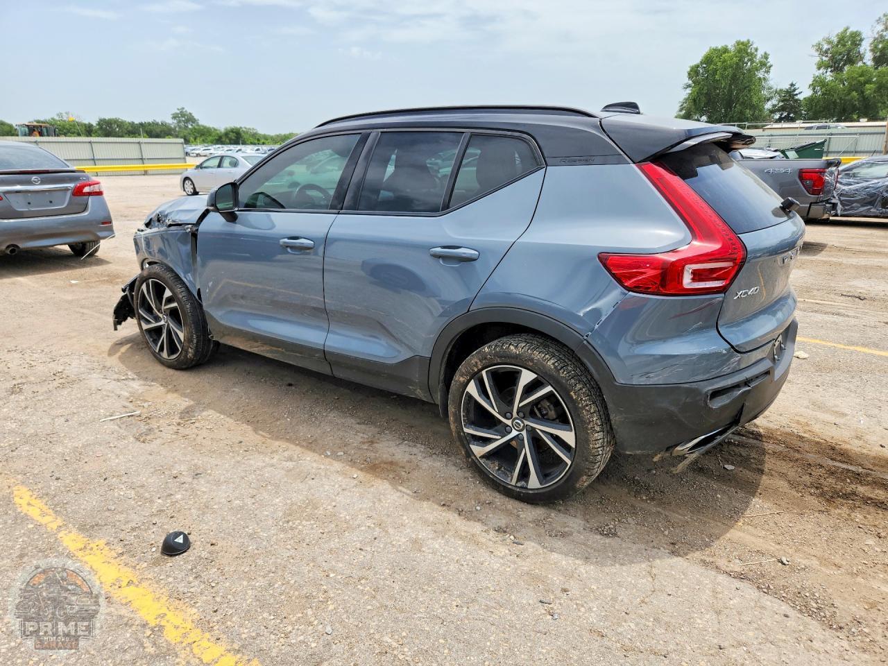2020 VOLVO XC40 — фото 2