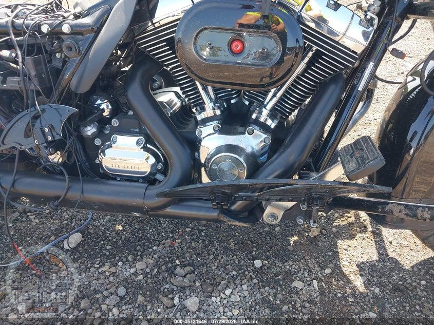 2010 HARLEY-DAVIDSON FLHP (POLICE ROAD KING) — фото 8
