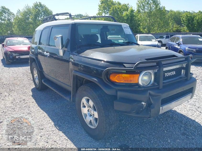 2007 TOYOTA FJ CRUISER — фото 1