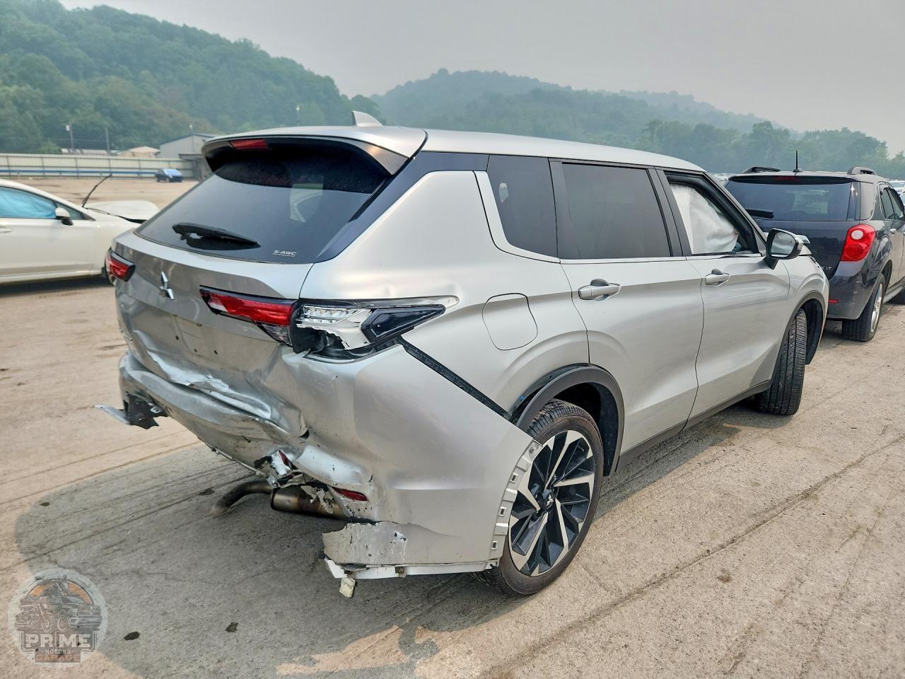 2022 MITSUBISHI OUTLANDER — фото 3