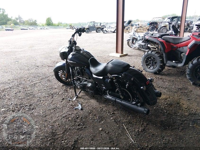 2019 HARLEY-DAVIDSON FLHRXS (ROAD KING SPECIAL) — фото 3
