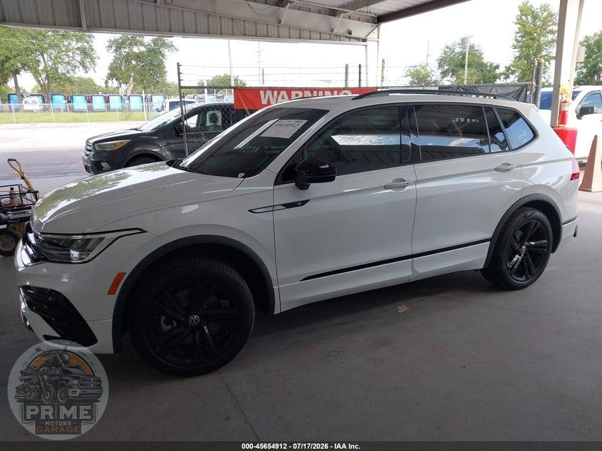 2024 VOLKSWAGEN TIGUAN 2.0T SE R-LINE BLACK — фото 15