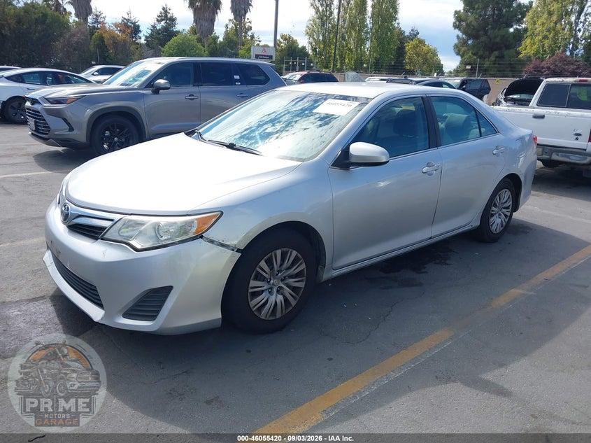 2014 TOYOTA CAMRY LE — фото 2