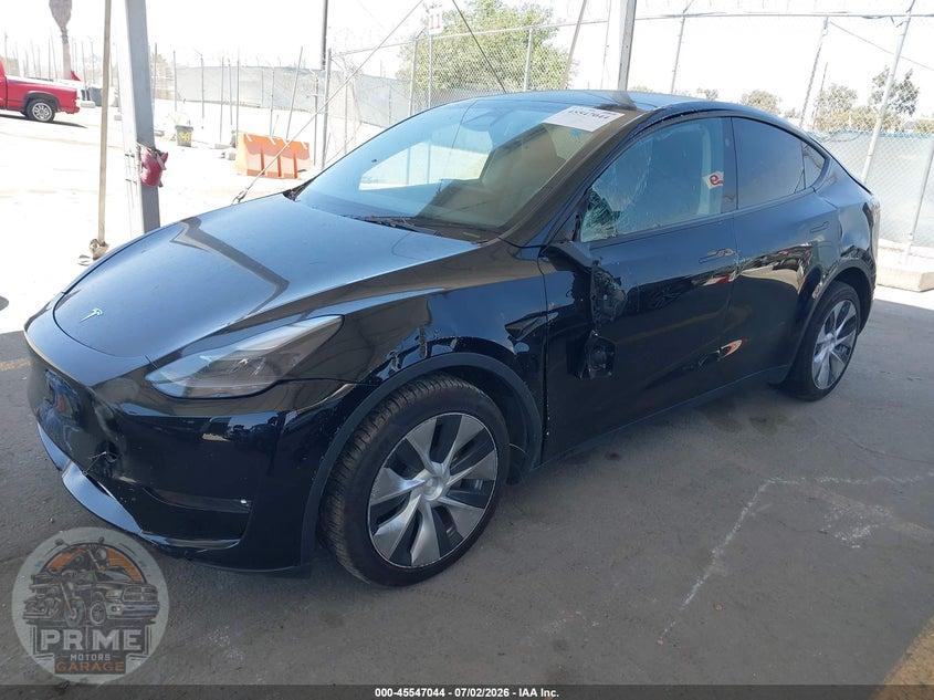 2023 TESLA MODEL Y AWD/LONG RANGE DUAL MOTOR ALL-WHEEL DRIVE — фото 2