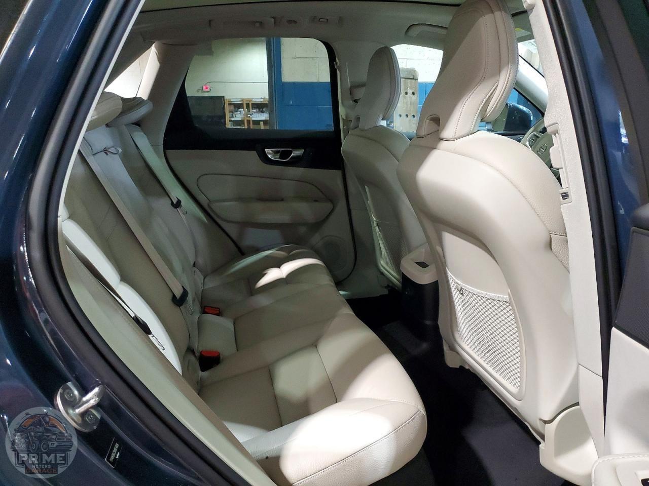2022 VOLVO XC60 — фото 11