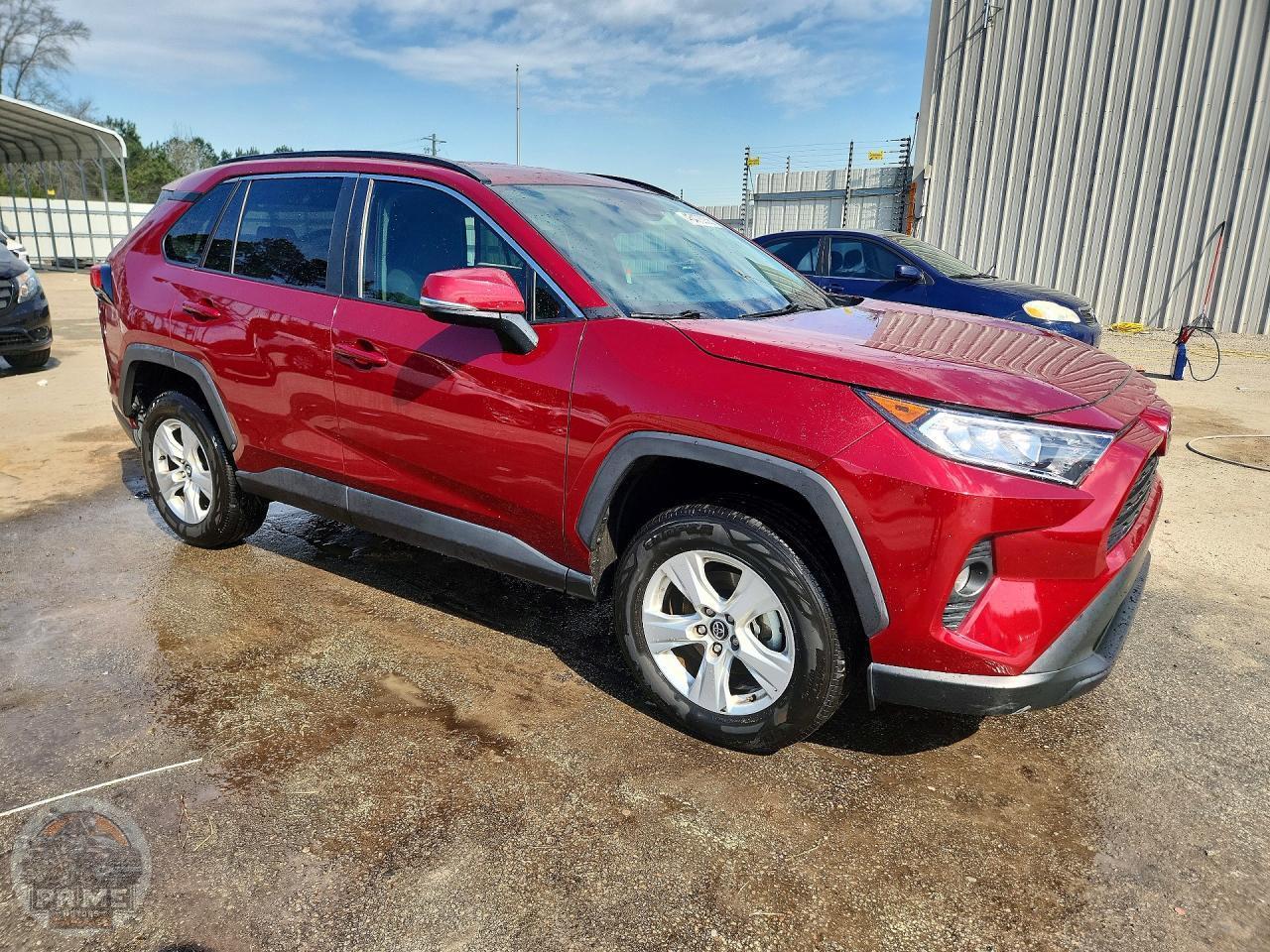 2020 TOYOTA RAV4 — фото 4