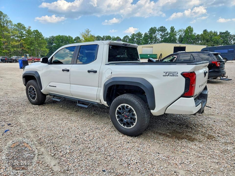 2024 TOYOTA TACOMA — фото 2