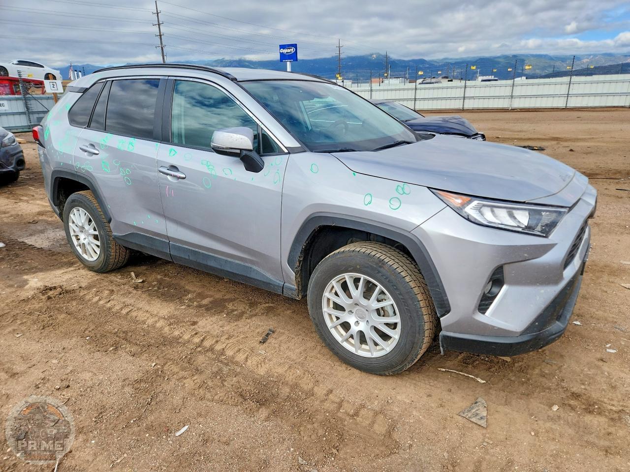 2021 TOYOTA RAV4 — фото 4