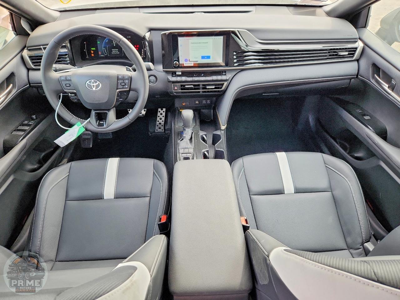2025 TOYOTA CAMRY — фото 8