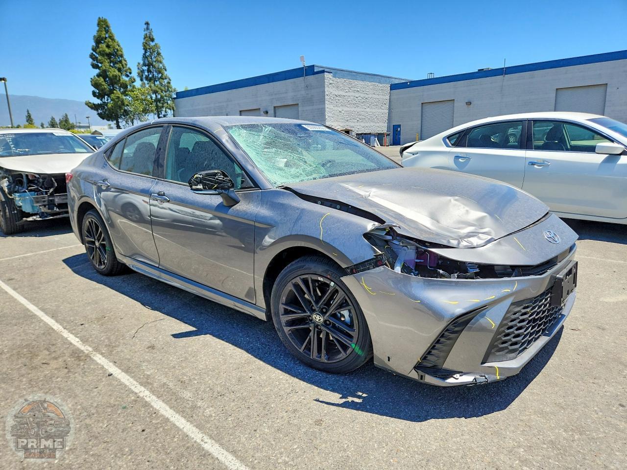 2026 TOYOTA CAMRY — фото 3