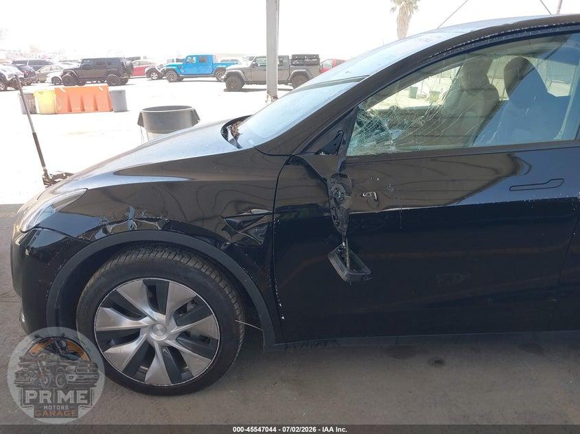 2023 TESLA MODEL Y AWD/LONG RANGE DUAL MOTOR ALL-WHEEL DRIVE — фото 6