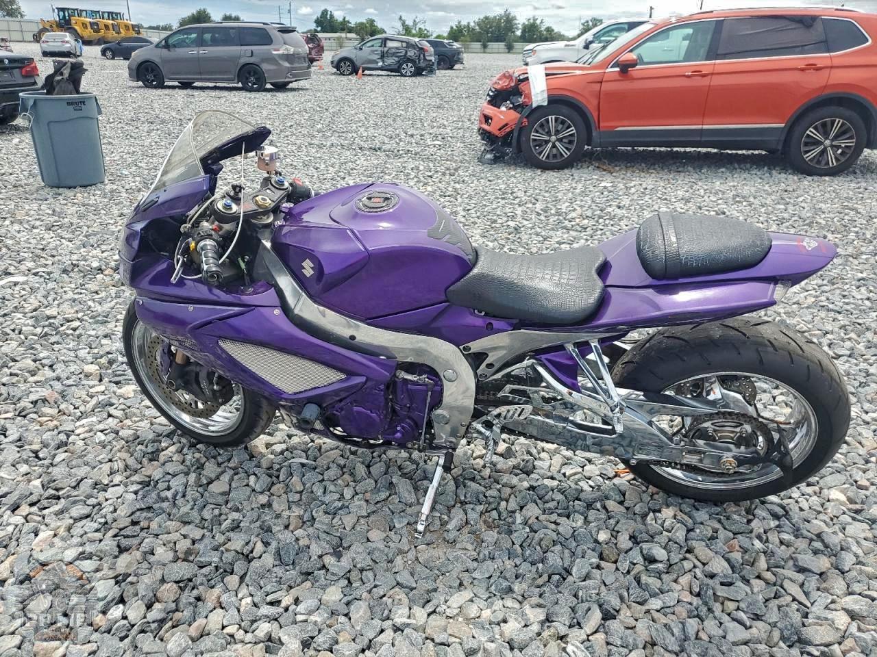 2007 SUZUKI GSX R750 — фото 11