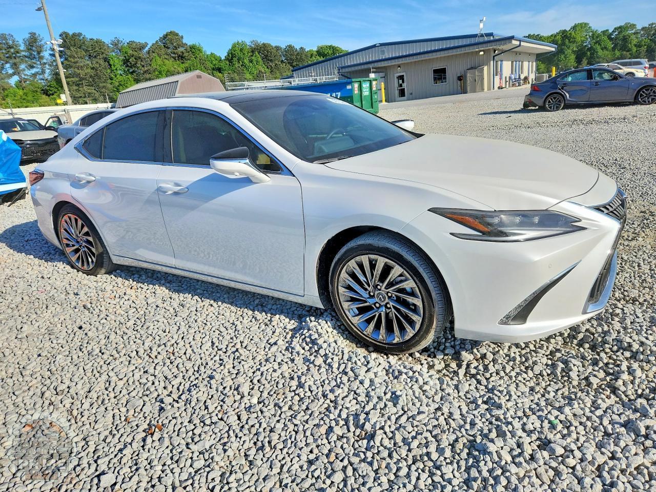 2025 LEXUS ES — фото 4