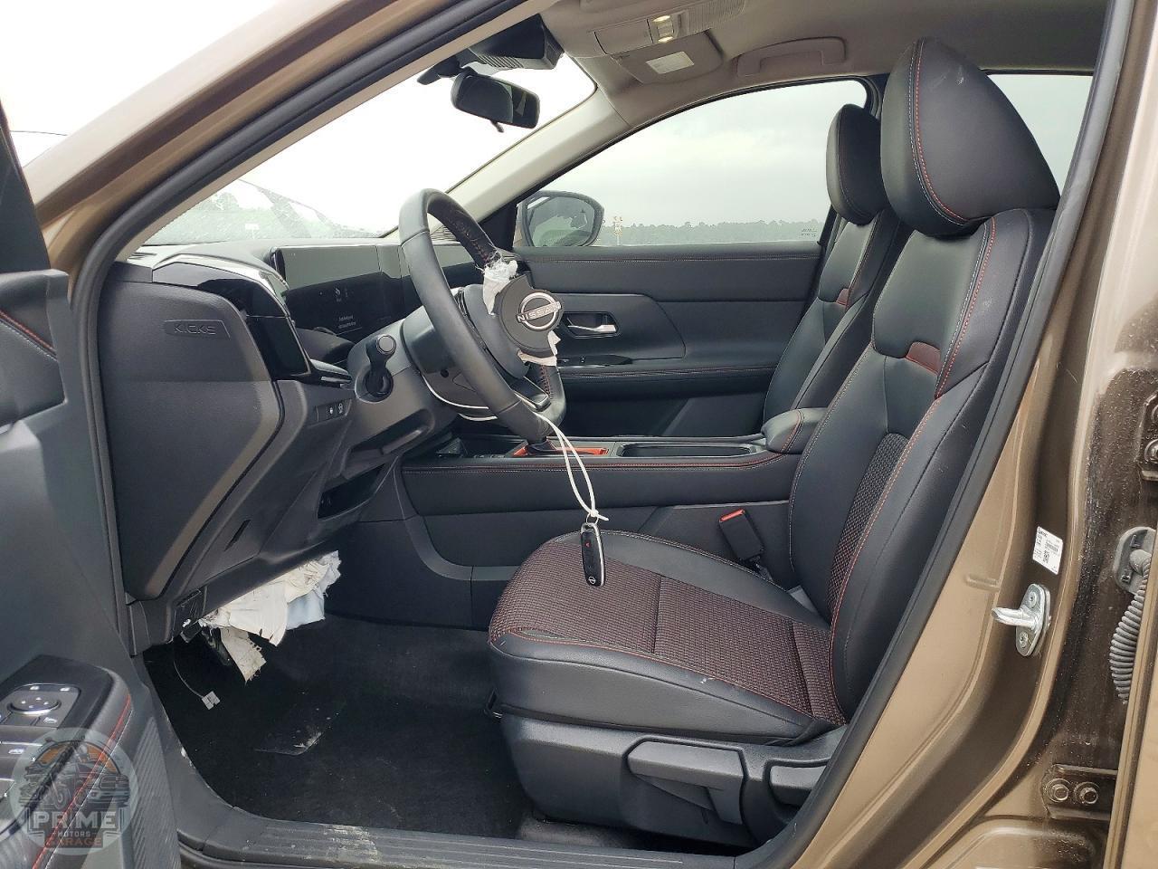 2025 NISSAN KICKS — фото 14
