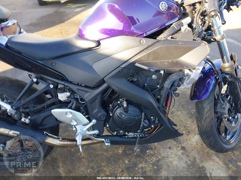 2018 YAMAHA YZFR3 A — фото 8
