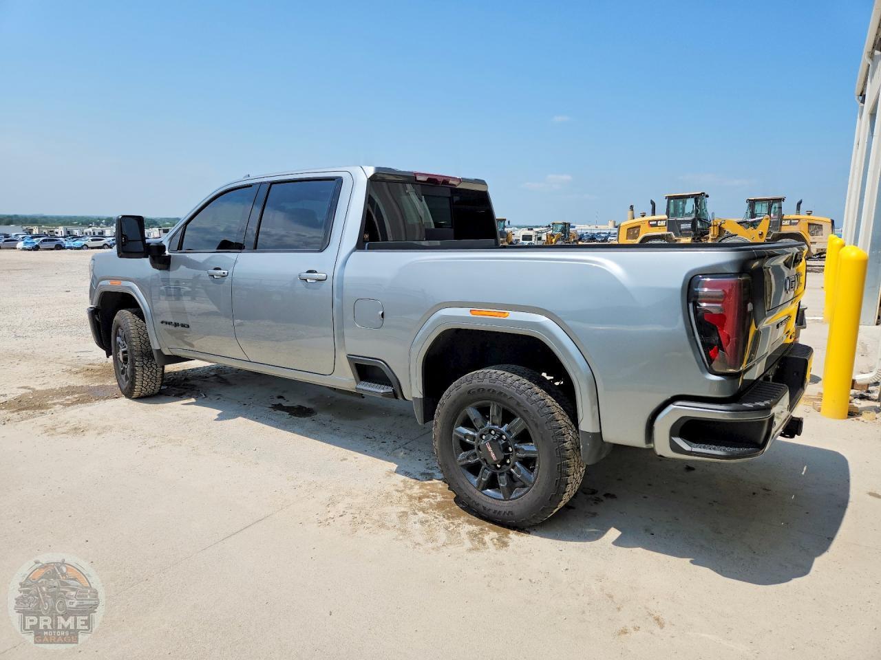 2024 GMC SIERRA — фото 2