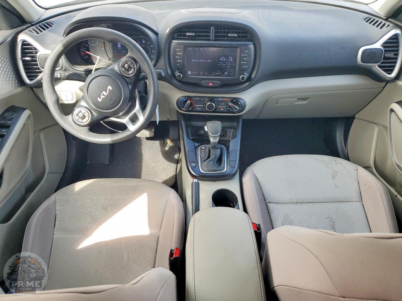 2022 KIA SOUL — фото 8