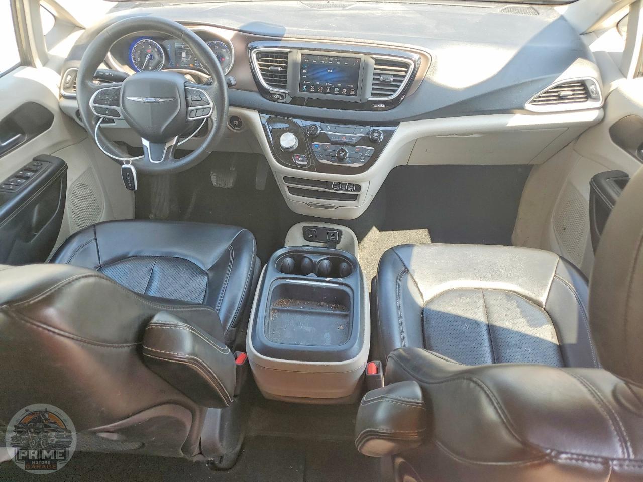 2021 CHRYSLER VOYAGER — фото 16