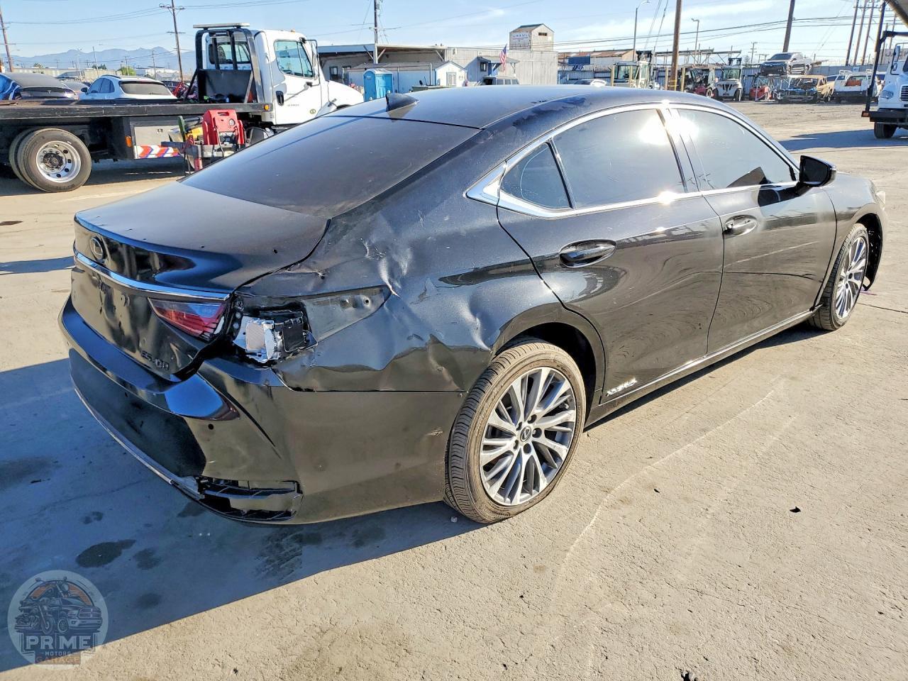 2021 LEXUS ES — фото 3