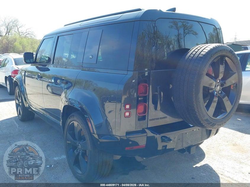 2024 LAND ROVER DEFENDER 110 P400 X-DYNAMIC SE — фото 3