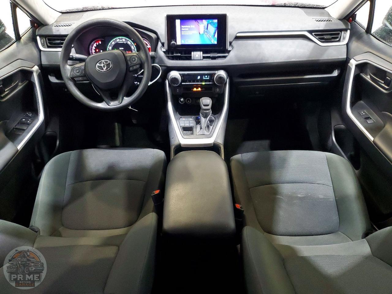 2025 TOYOTA RAV4 — фото 8