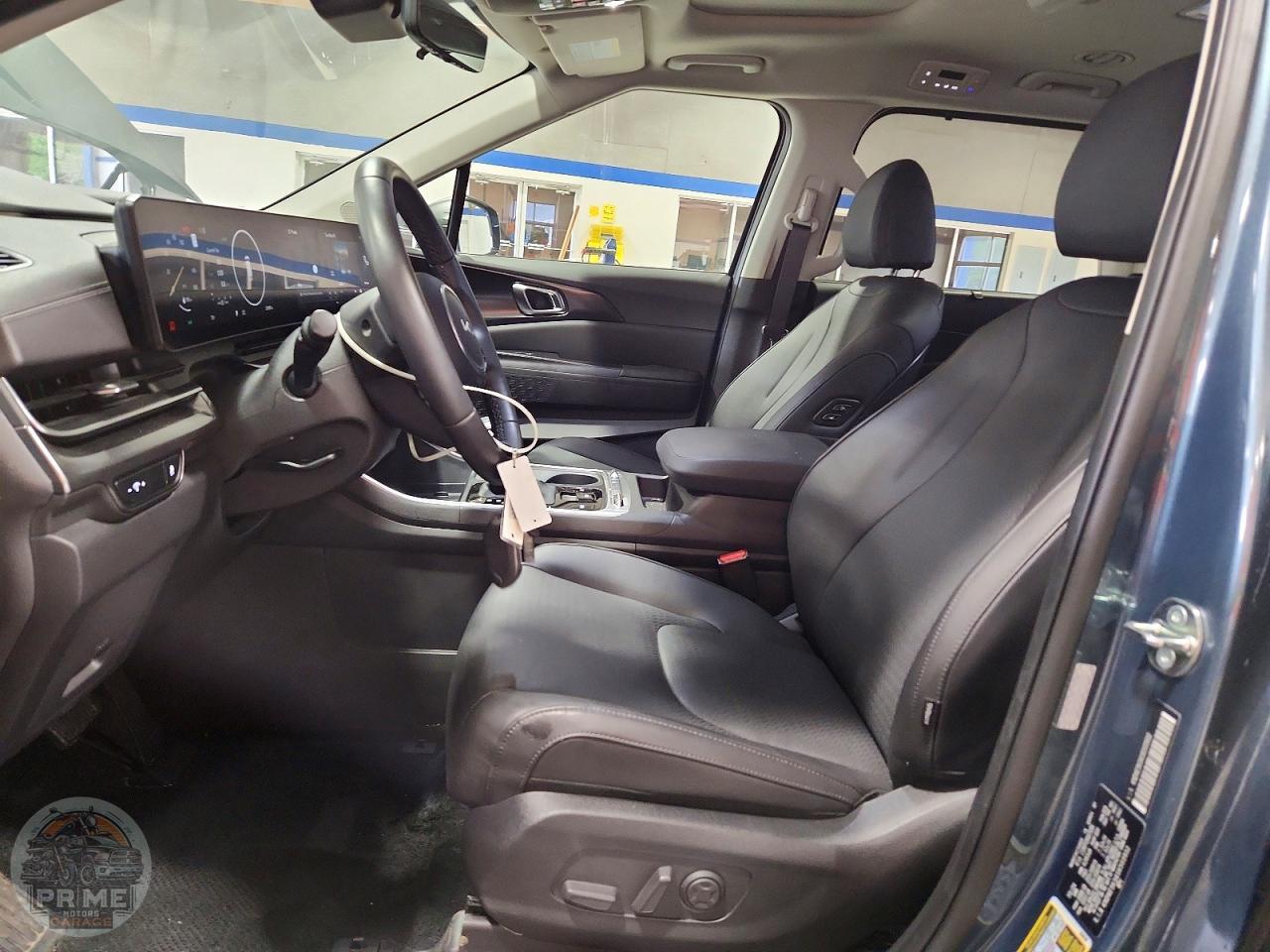 2025 KIA CARNIVAL — фото 6