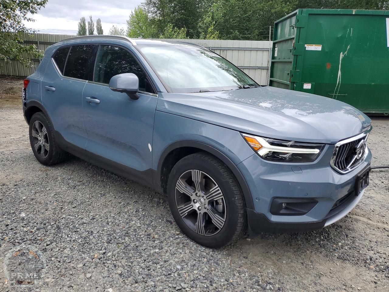 2020 VOLVO XC40 — фото 4