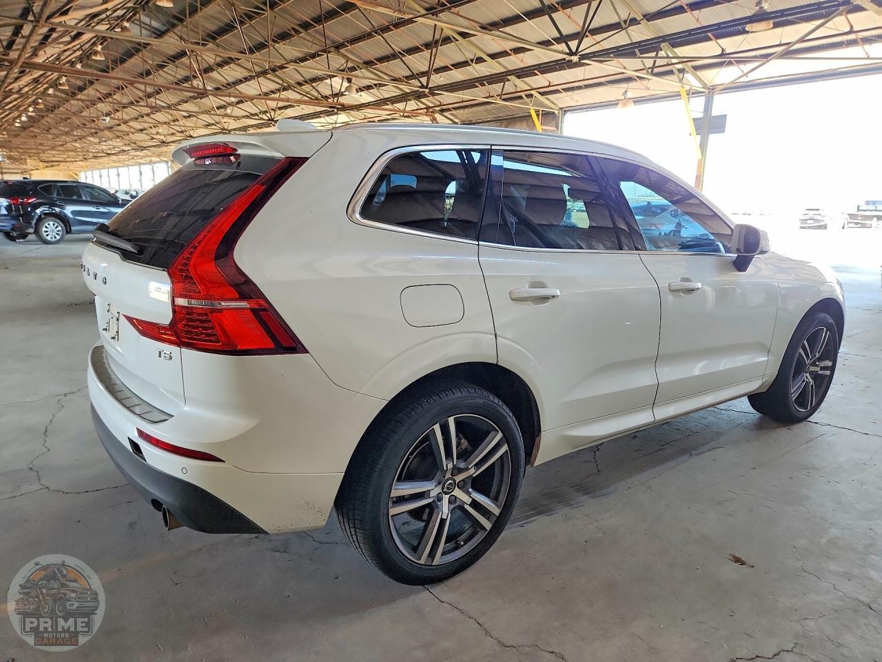 2020 VOLVO XC60 — фото 3