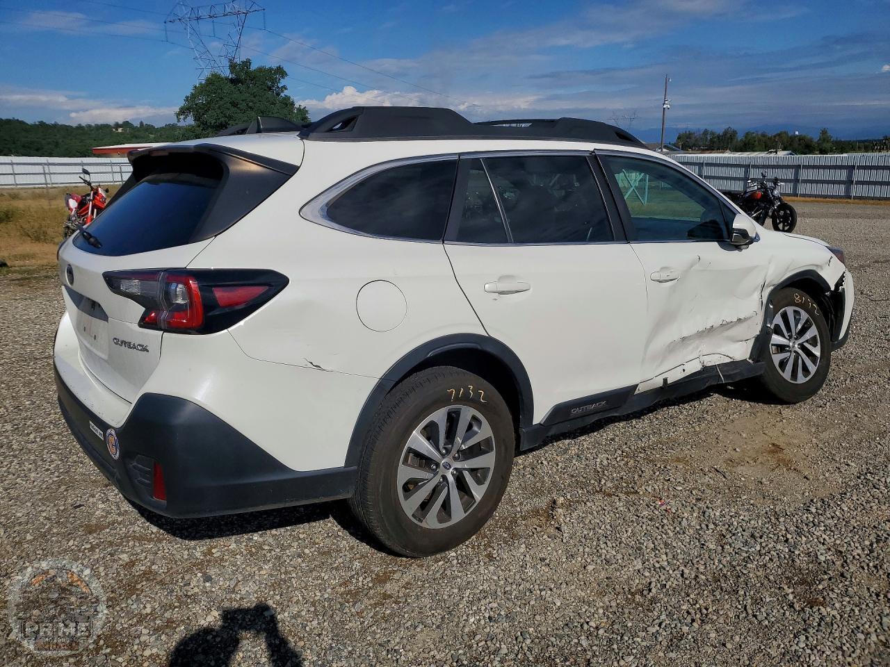 2022 SUBARU OUTBACK — фото 3