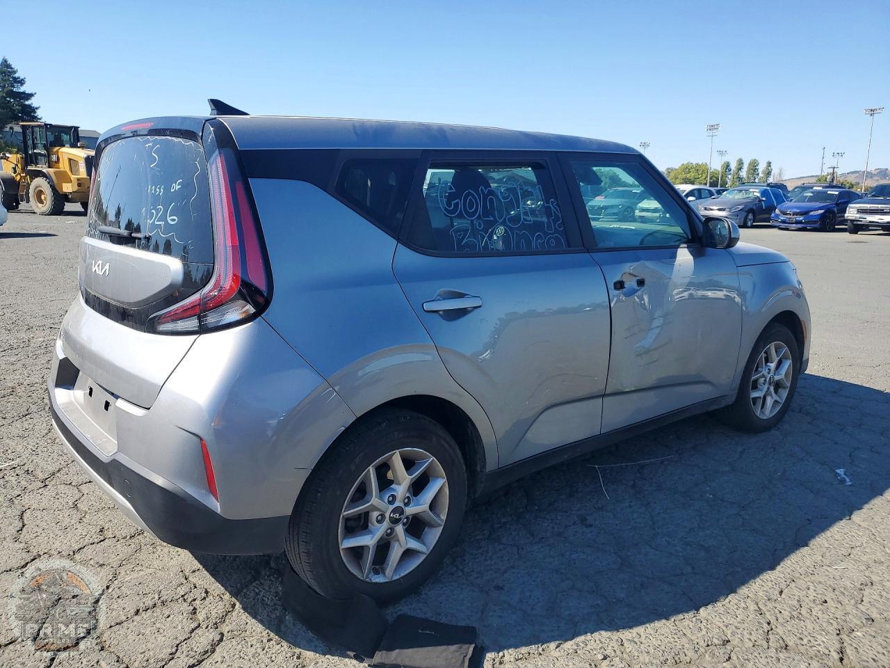 2024 KIA SOUL — фото 3