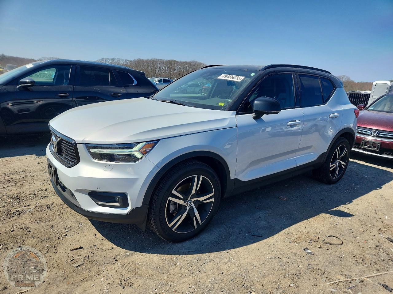2021 VOLVO XC40 — фото 1