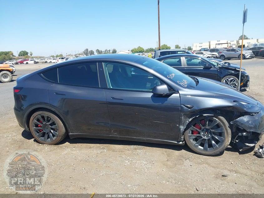 2024 TESLA MODEL Y LONG RANGE DUAL MOTOR ALL-WHEEL DRIVE — фото 13