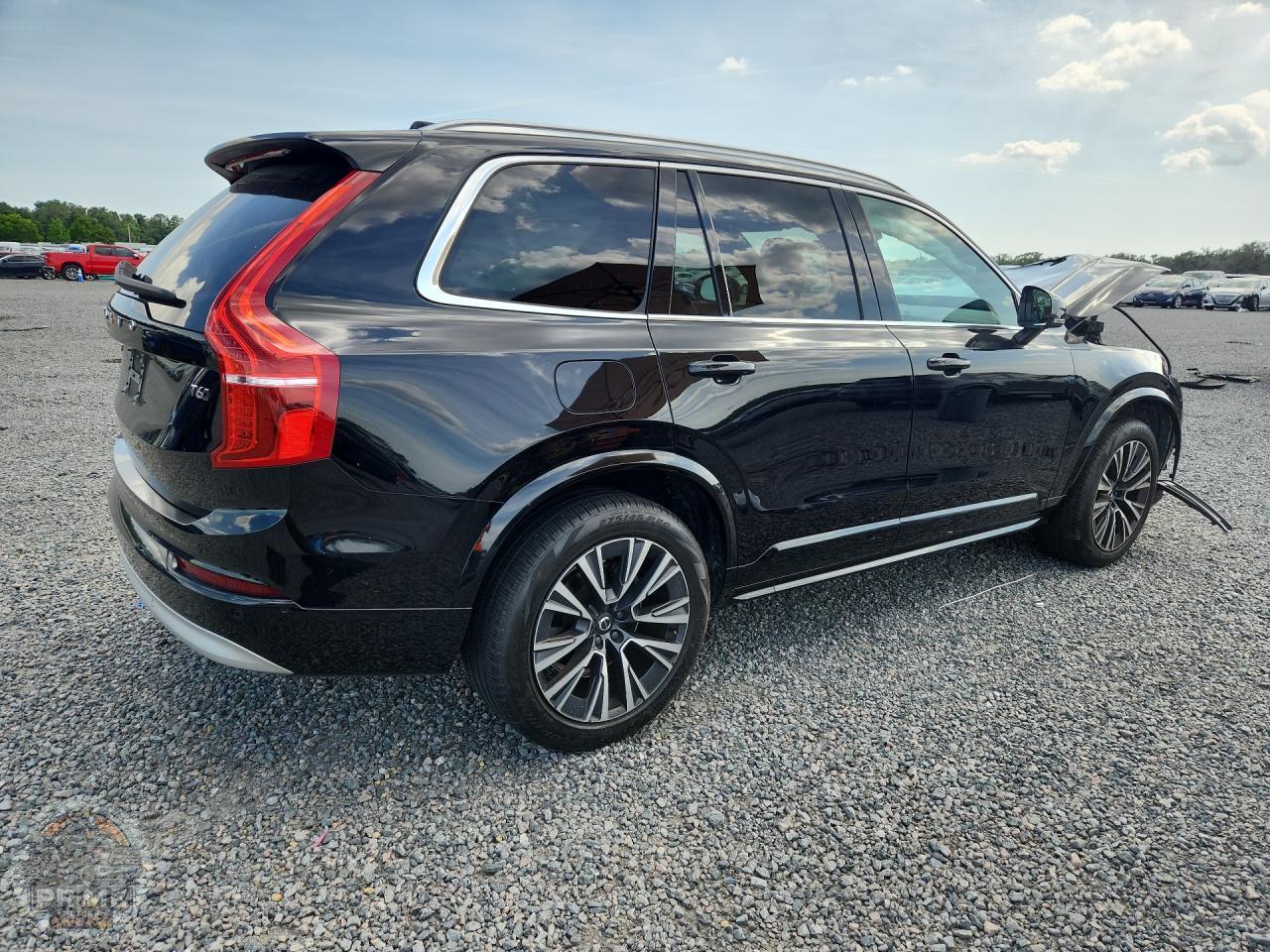 2022 VOLVO XC90 — фото 3