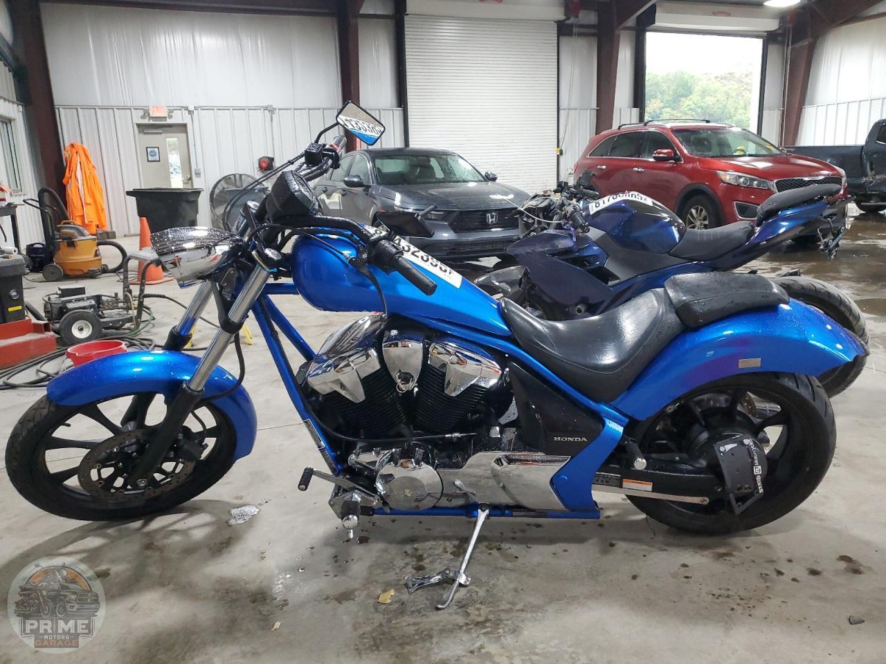 2016 HONDA VT1300 — фото 3