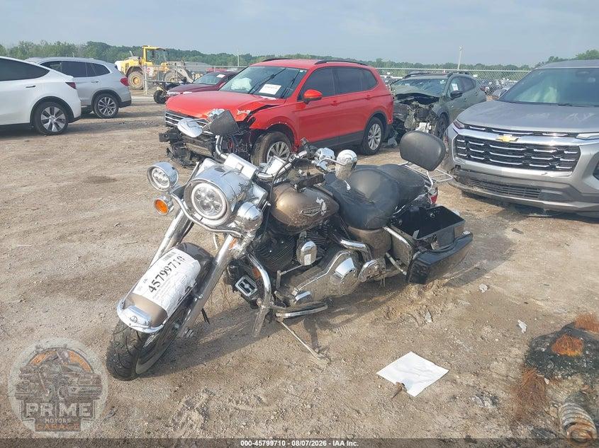 2004 HARLEY-DAVIDSON FLHRCI (ROAD KING CLASSIC) — фото 2