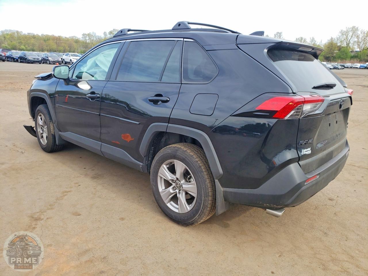 2025 TOYOTA RAV4 — фото 2