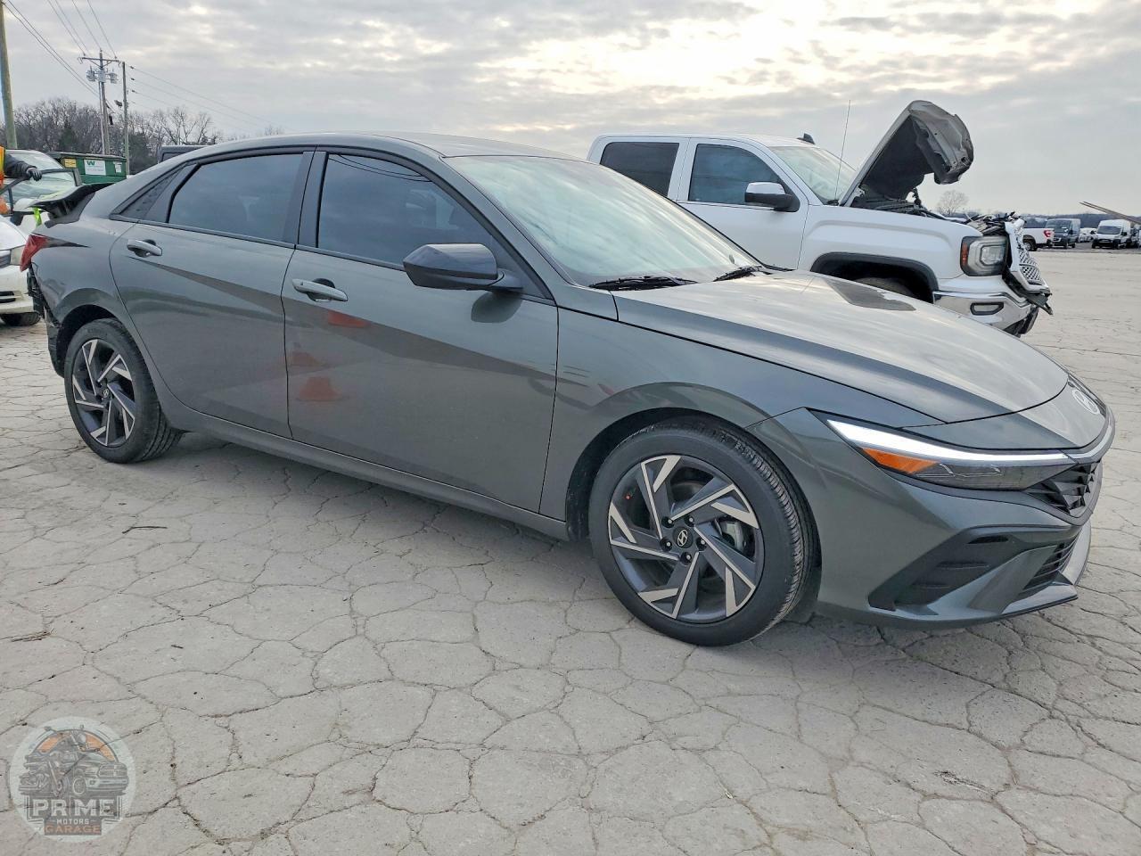2025 HYUNDAI ELANTRA — фото 4
