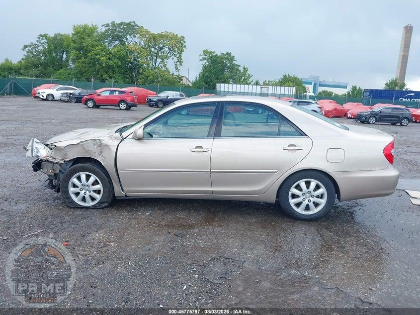 2004 TOYOTA CAMRY XLE — фото 13