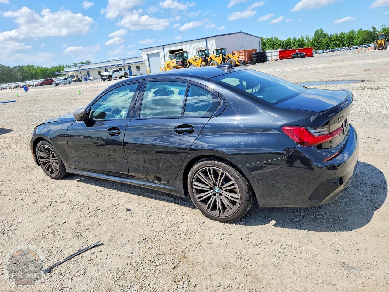 2021 BMW 3 SERIES — фото 2