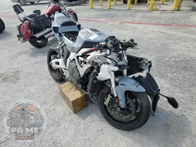 2007 HONDA CBR1000 — фото 9