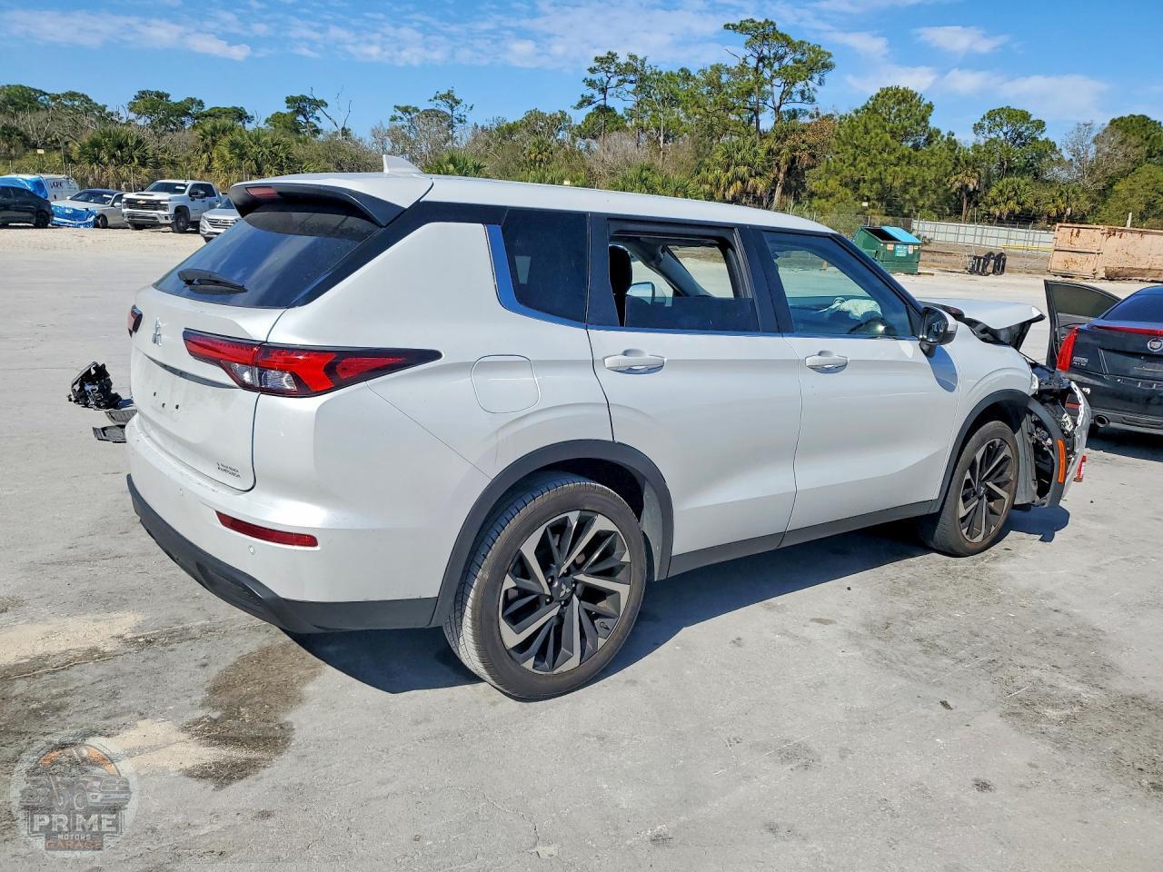 2022 MITSUBISHI OUTLANDER — фото 3