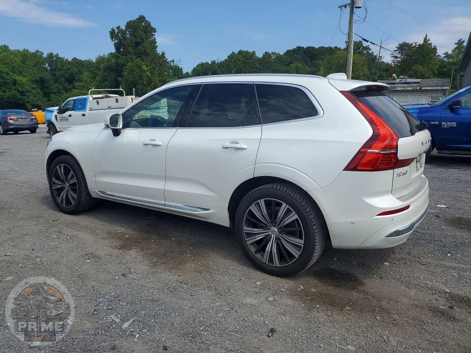 2022 VOLVO XC60 — фото 2