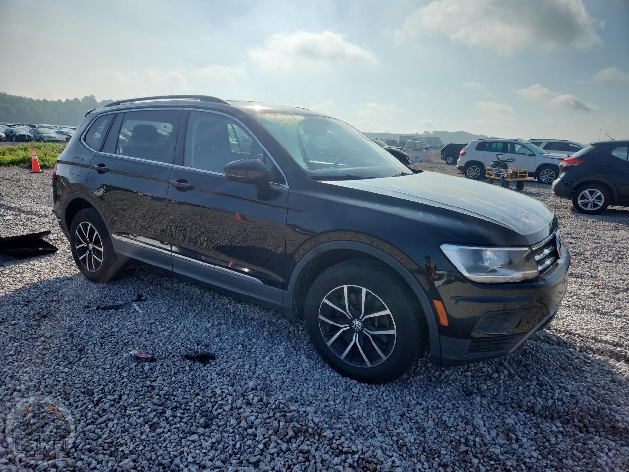 2021 VOLKSWAGEN TIGUAN — фото 4
