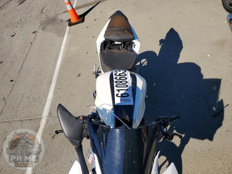 2015 YAMAHA YZFR3 — фото 5