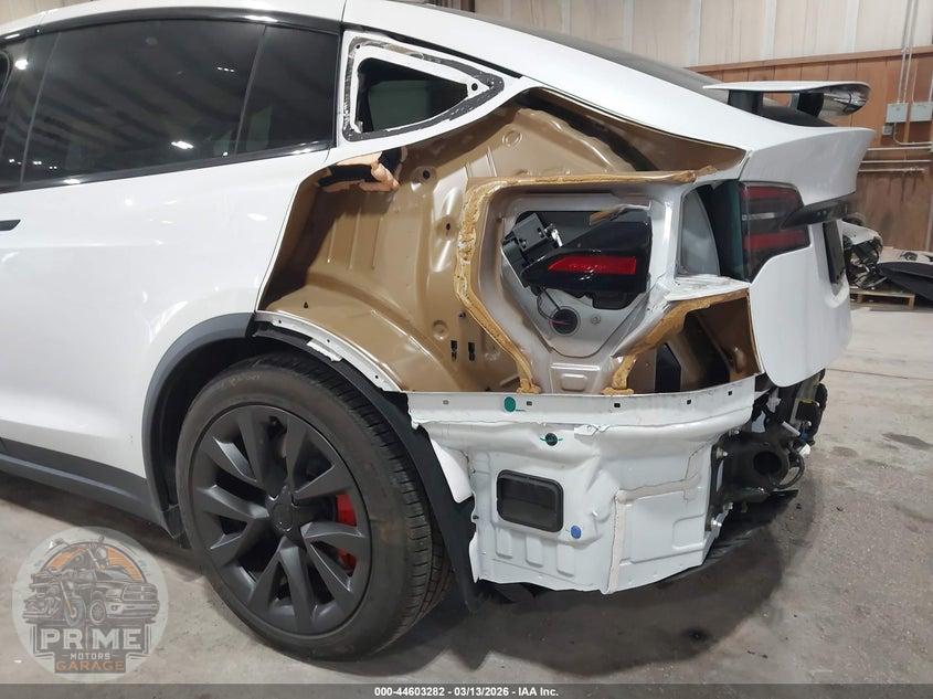 2025 TESLA MODEL X PLAID — фото 6