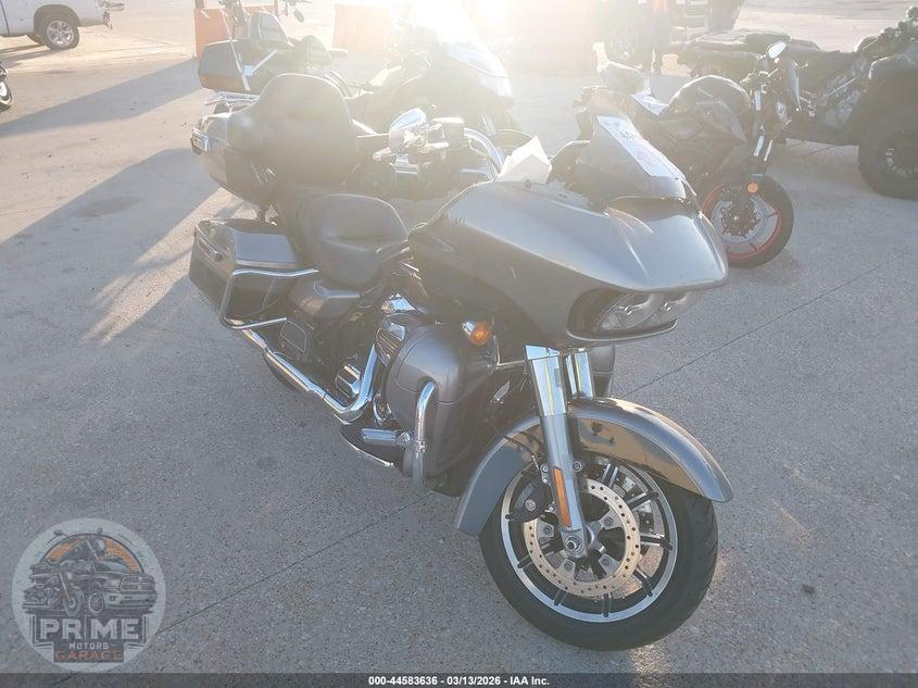 2017 HARLEY-DAVIDSON FLTRU (ROAD GLIDE ULTRA) — фото 1